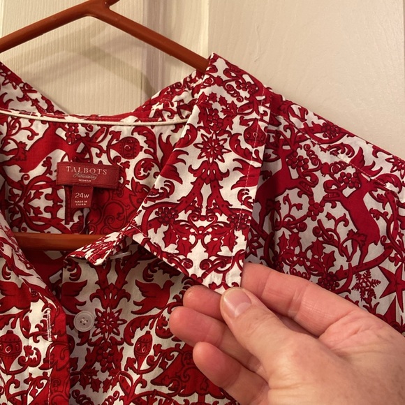 Talbots Holiday Blouse White Red Print Trees Reindeer Doves Cotton WM SZ 24 NICE - Picture 7 of 11